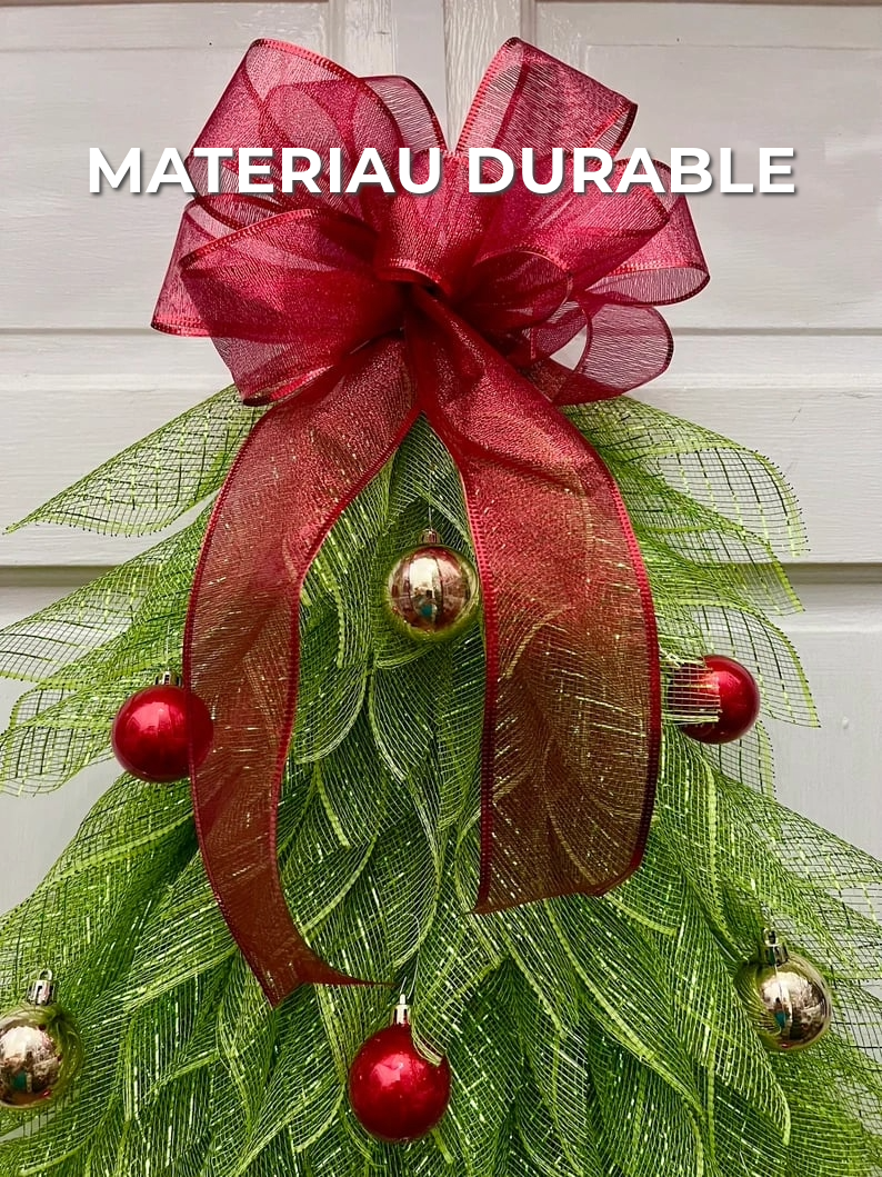 Couronne de sapin de Noël faite à la main