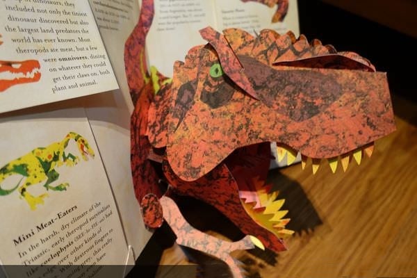 Encyclopédie 3D des Dinosaures