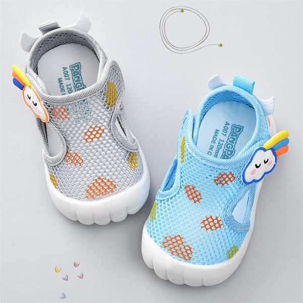 Chaussures de bébé adorables